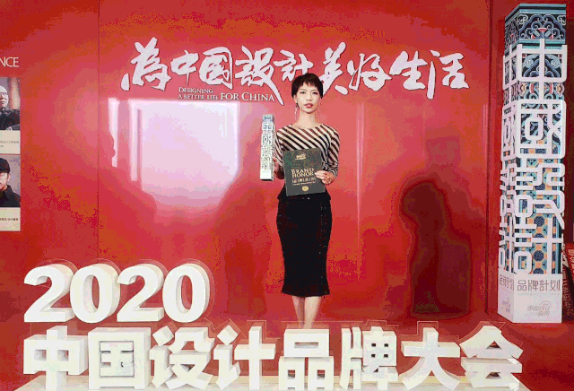 1658809444341019.gif 3.gif